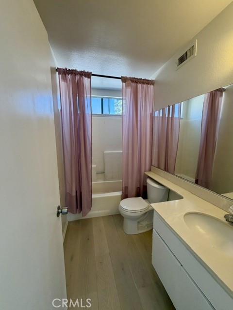 9785 Louise Way Property Photo 15