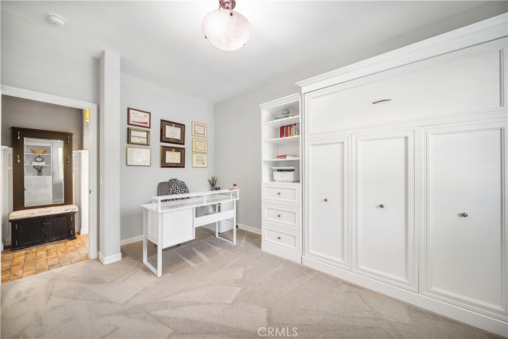 2505 Featherwood Street Property Photo 29