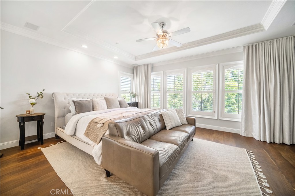 2505 Featherwood Street Property Photo 39