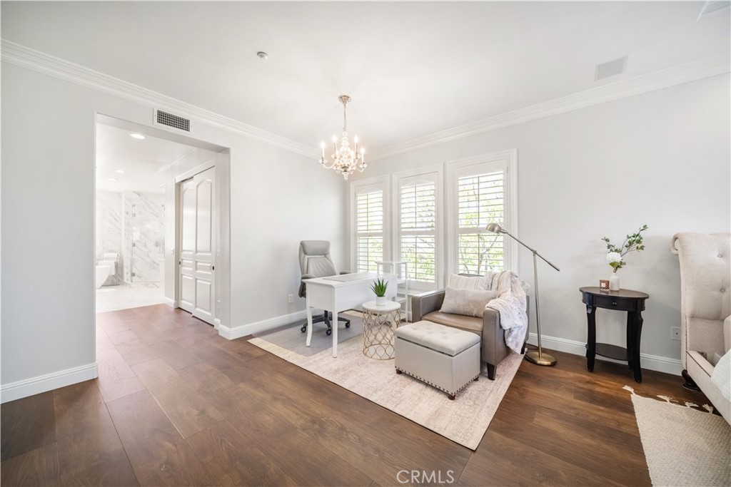 2505 Featherwood Street Property Photo 42