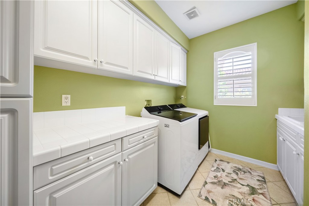 2505 Featherwood Street Property Photo 50
