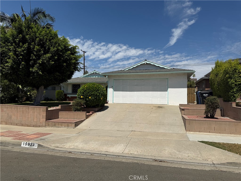 15933 Ocean Avenue Property Photo 1