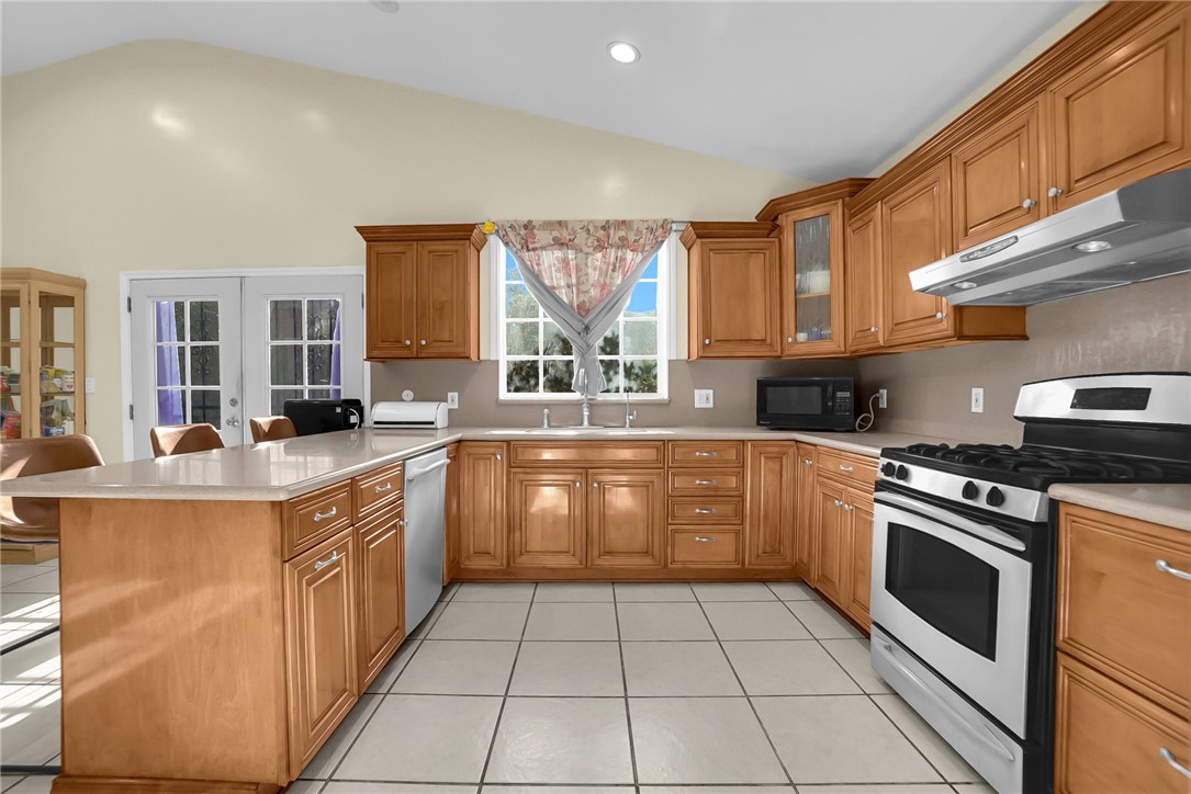 819 S Olive Avenue Property Photo 15