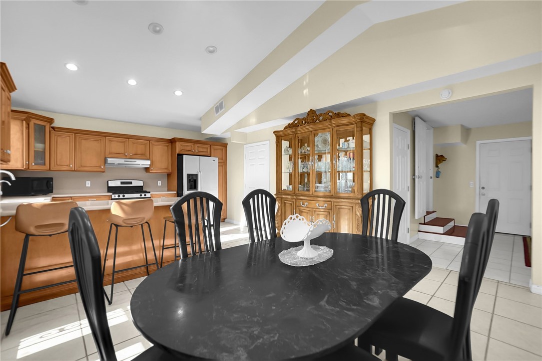 819 S Olive Avenue Property Photo 19
