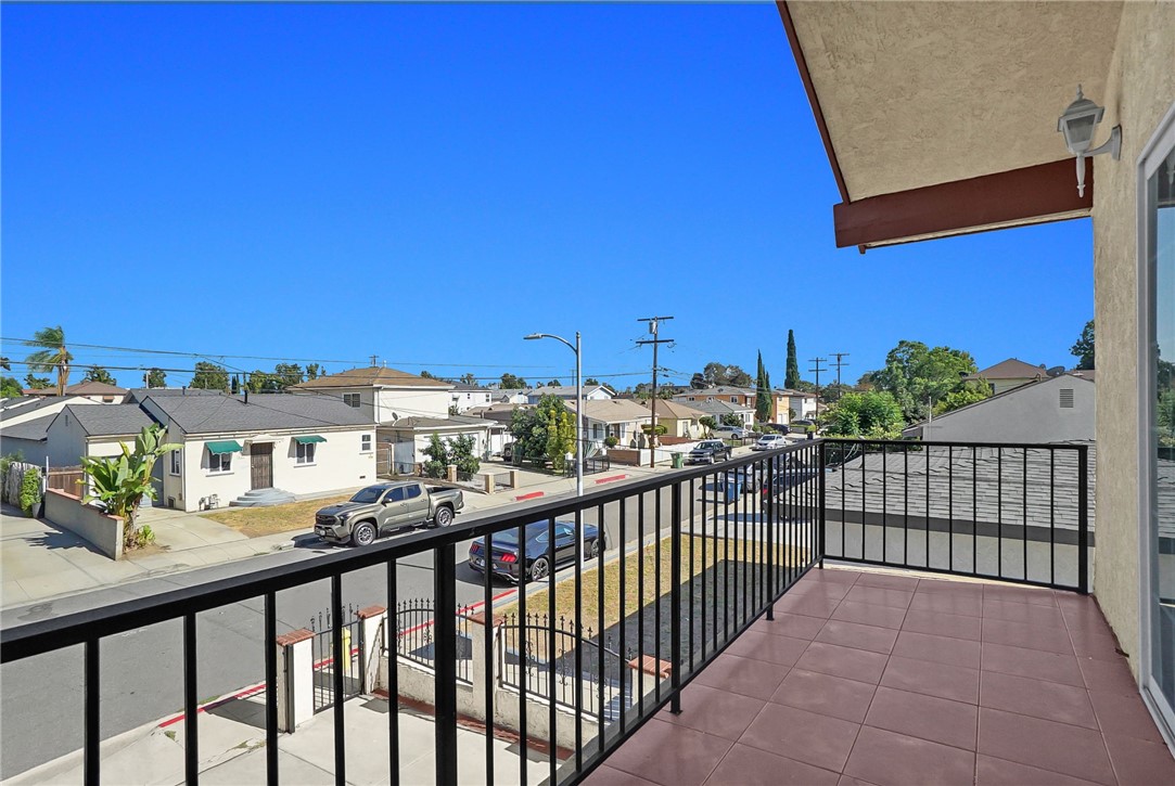 819 S Olive Avenue Property Photo 25