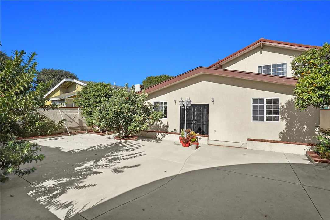 819 S Olive Avenue Property Photo 33