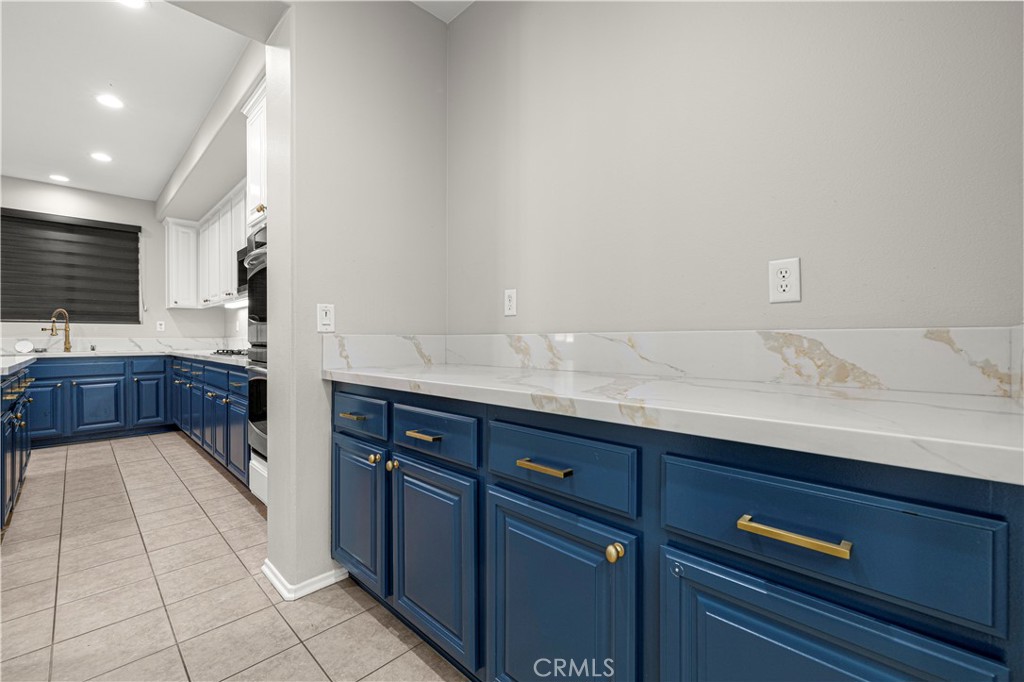 658 Winter Pine Street Property Photo 8