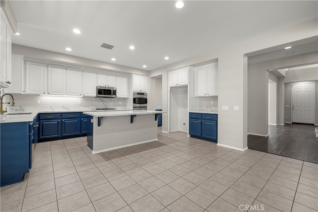 658 Winter Pine Street Property Photo 11