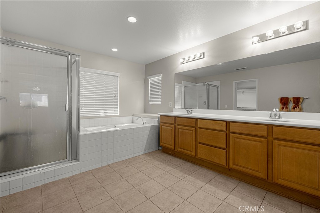 658 Winter Pine Street Property Photo 19