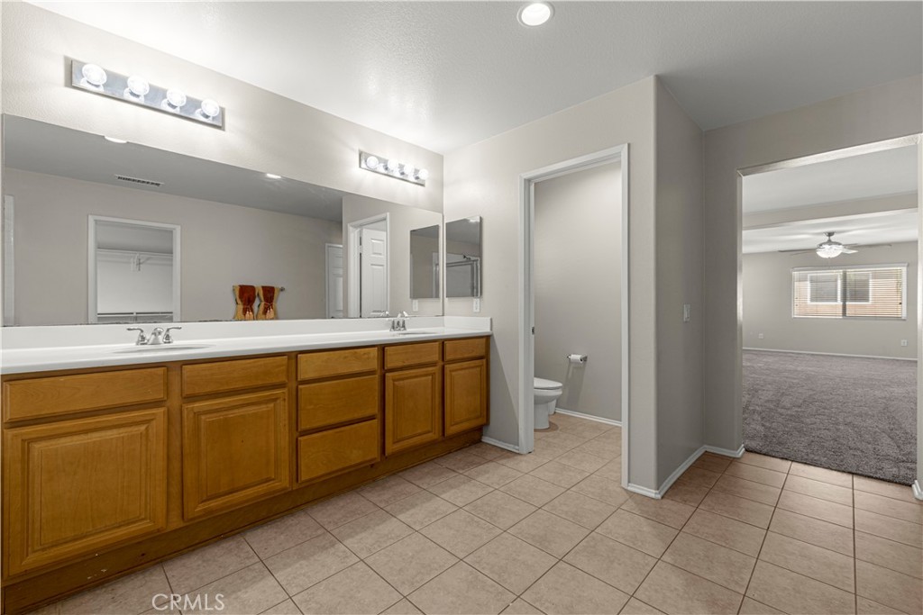 658 Winter Pine Street Property Photo 20