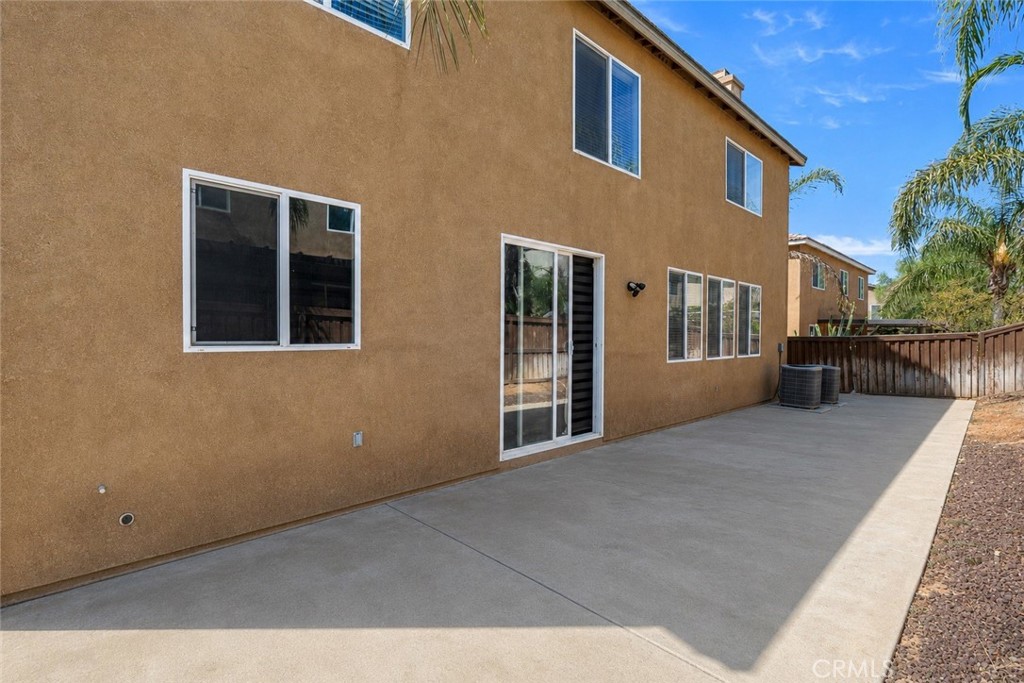 658 Winter Pine Street Property Photo 27