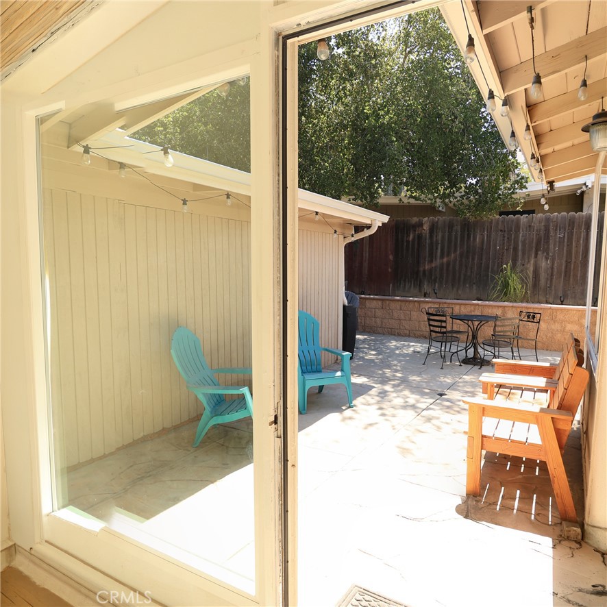 1216 San Jacinto Property Photo 3