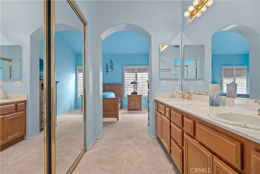 1062 Sheffield Place Property Photo 12