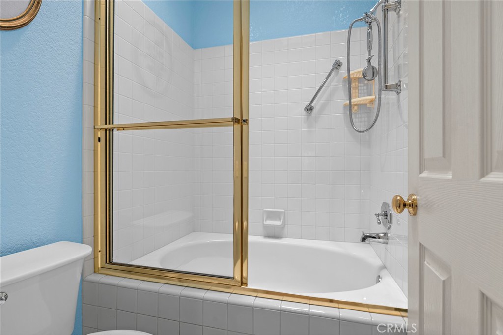 1062 Sheffield Place Property Photo 13