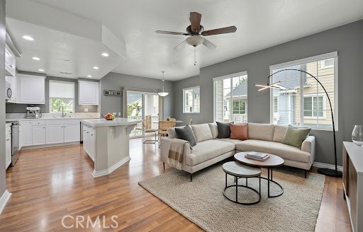 15901 Fountain Property Photo 2