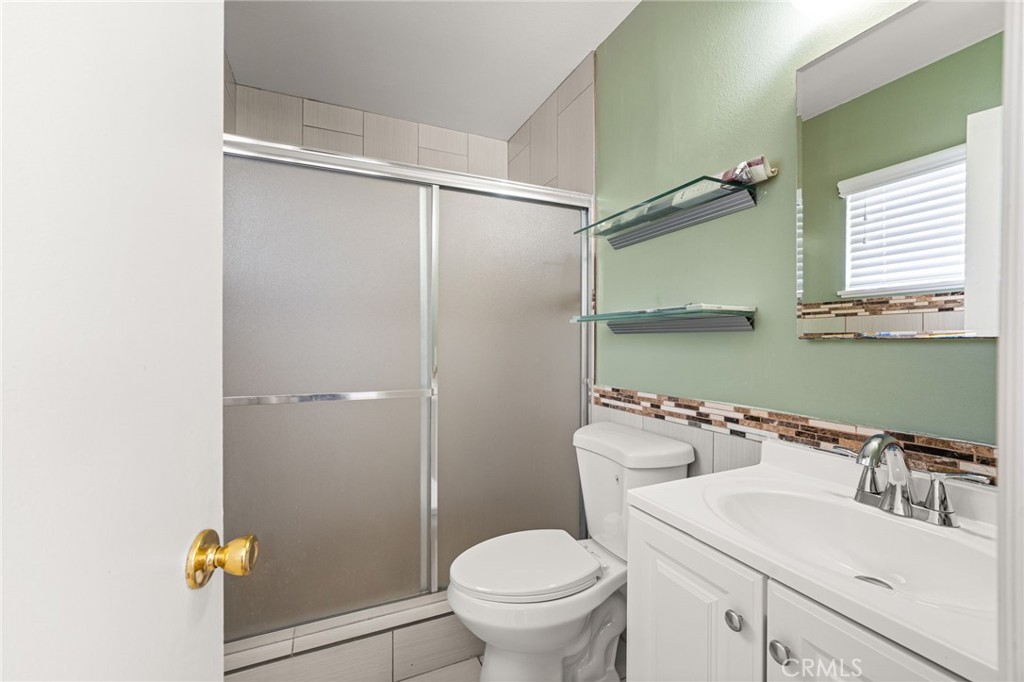 8469 Edwin Property Photo 14