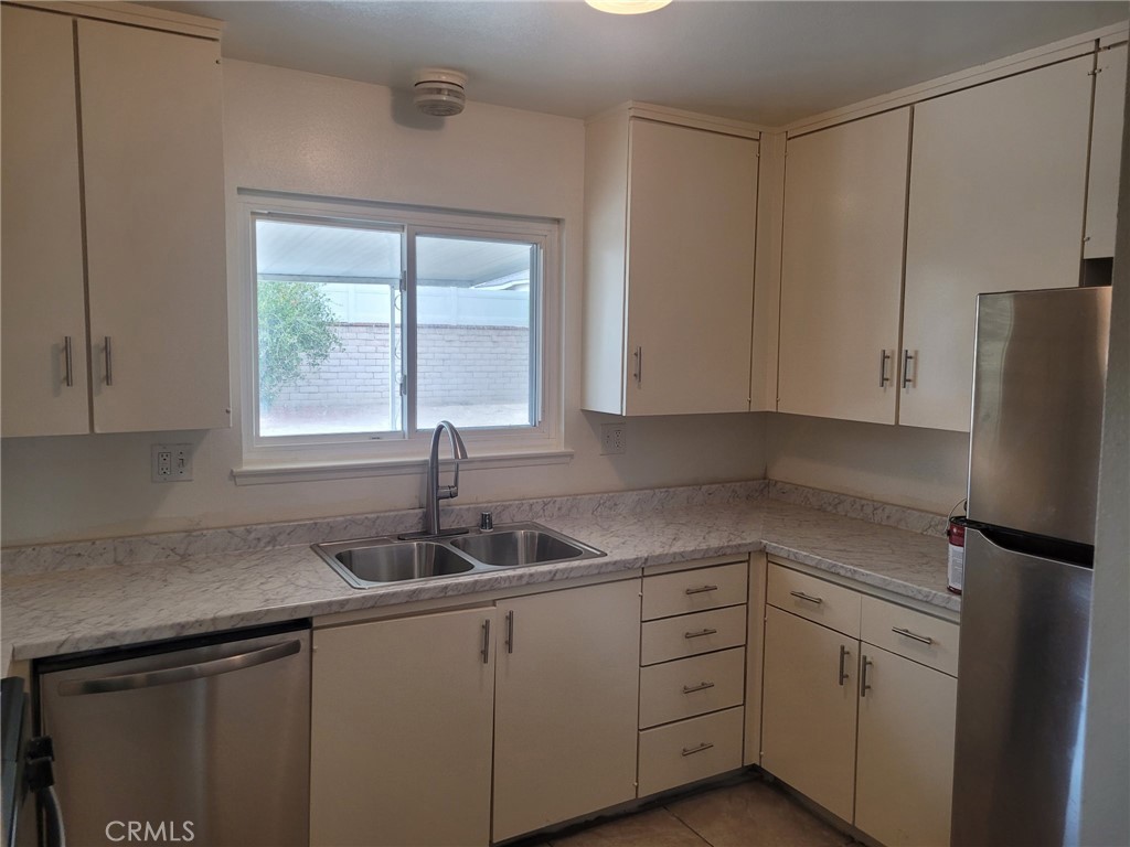 3205 Celeste Property Photo 4