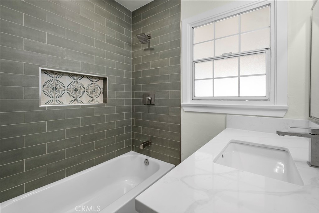 3612 N Pershing Property Photo 17