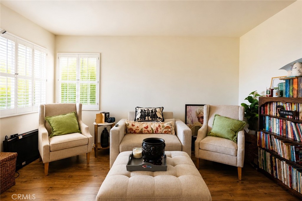 3646 Genevieve Property Photo 5