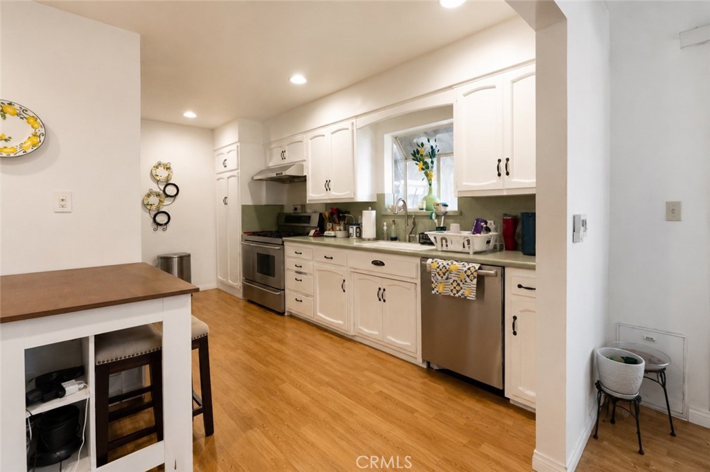 3646 Genevieve Property Photo 11