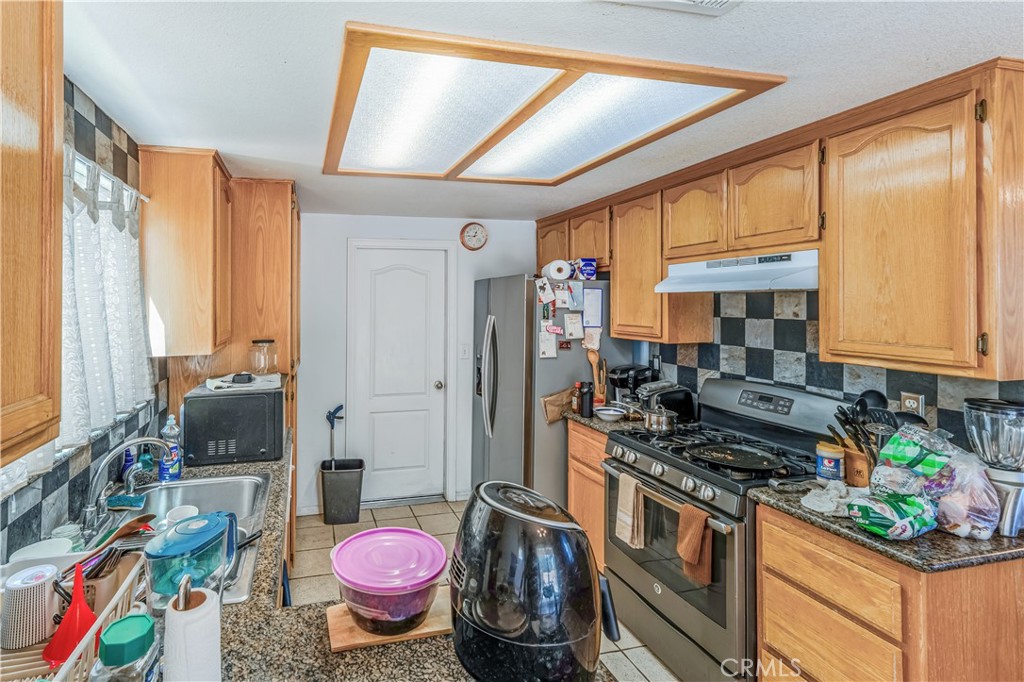 9009 Piedra Avenue Property Photo 8