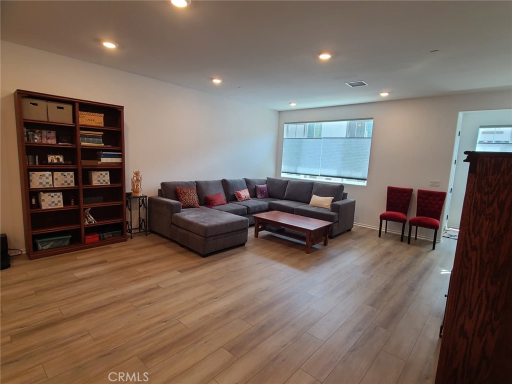 5584 Kateway 9 Property Photo 5
