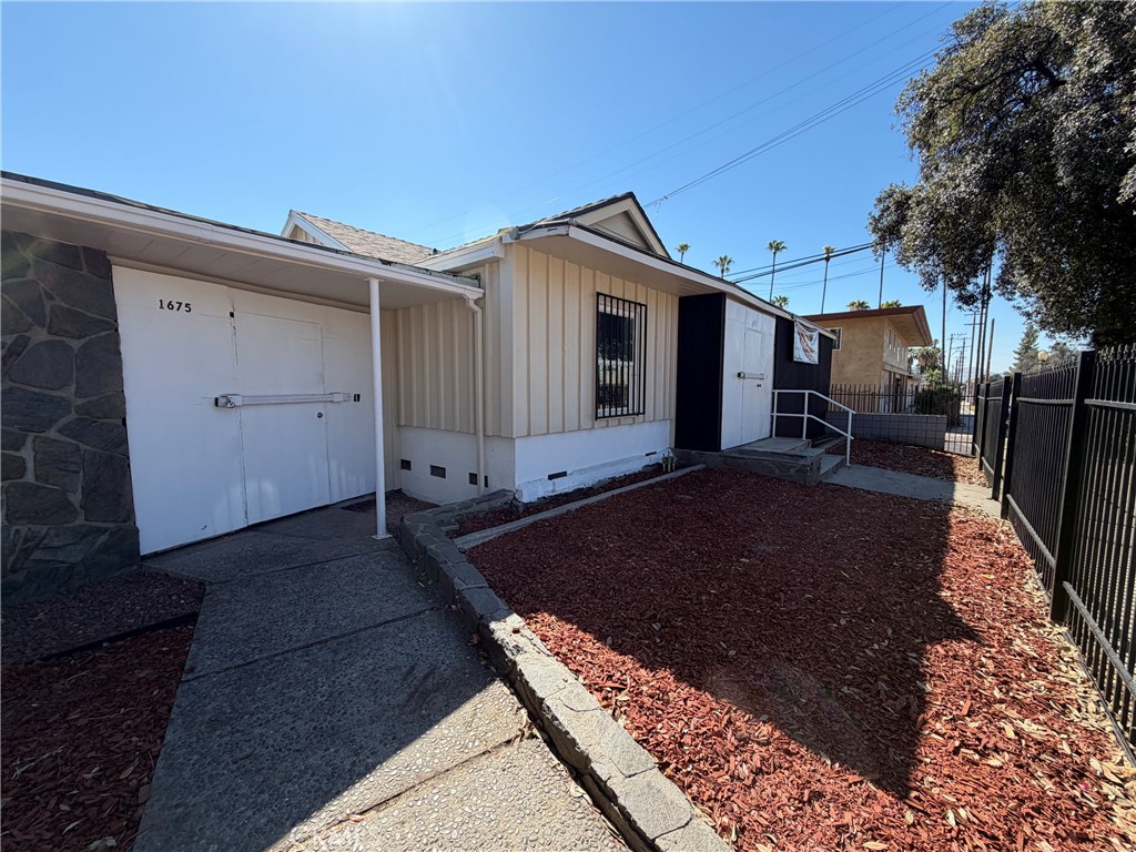 1673 N D Property Photo 1