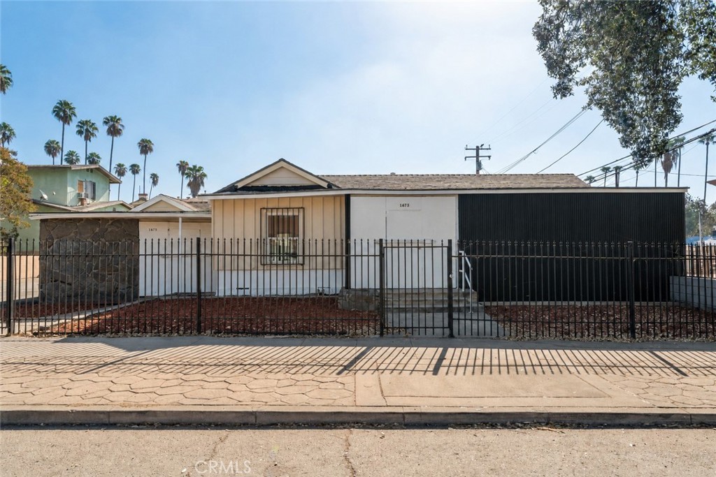 1673 N D Property Photo 1