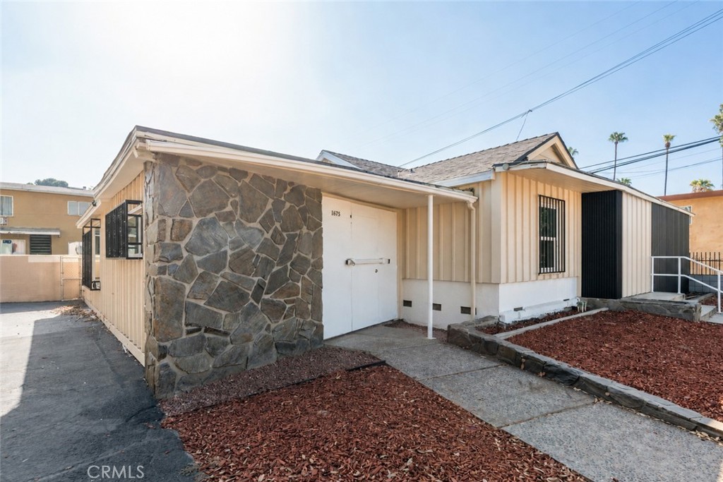 1673 N D Property Photo 6
