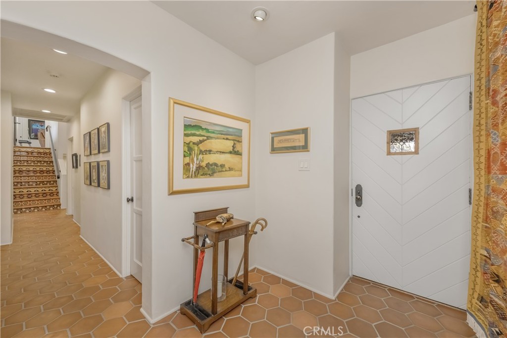 1190 Berkeley Avenue Property Photo 6