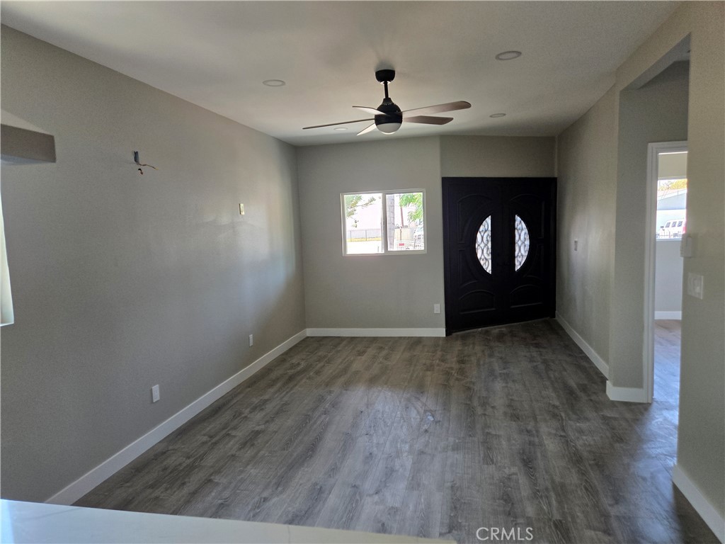 1328 Vine Property Photo 4