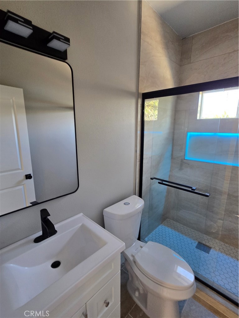 1328 Vine Property Photo 9