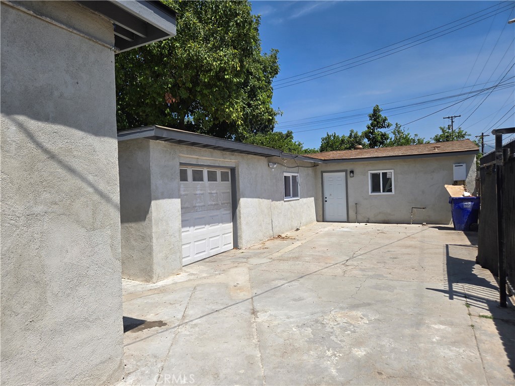 1328 Vine Property Photo 12