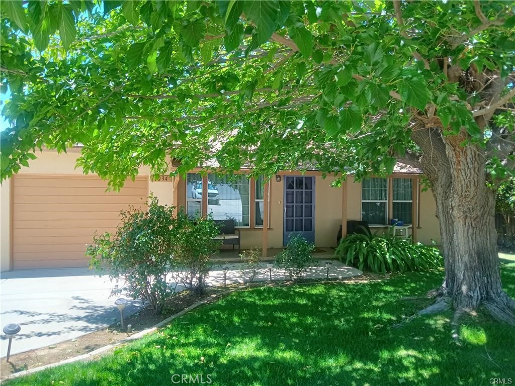 1034 2nd Place Property Photo 6