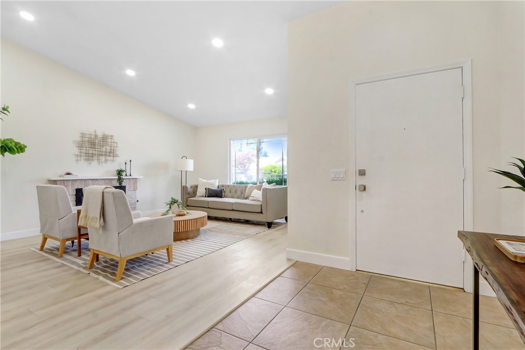 9561 Cameron Property Photo 6