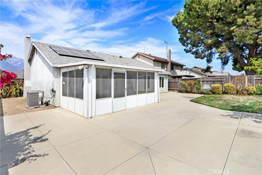 9561 Cameron Property Photo 22