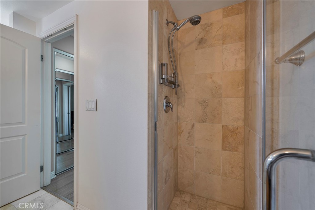 1515 Grismer 202 Property Photo 31