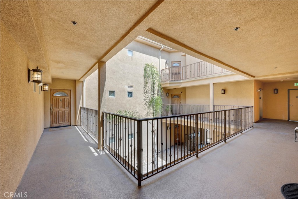 1515 Grismer 202 Property Photo 48