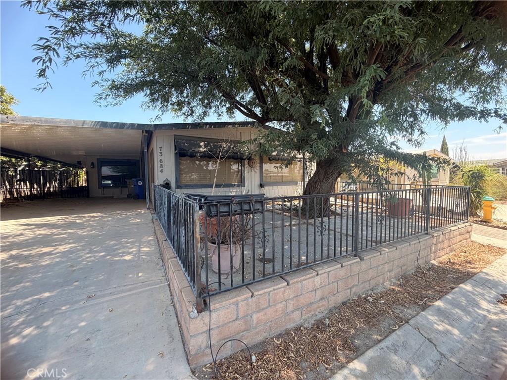 73684 Desert Green Dr N Property Photo 1