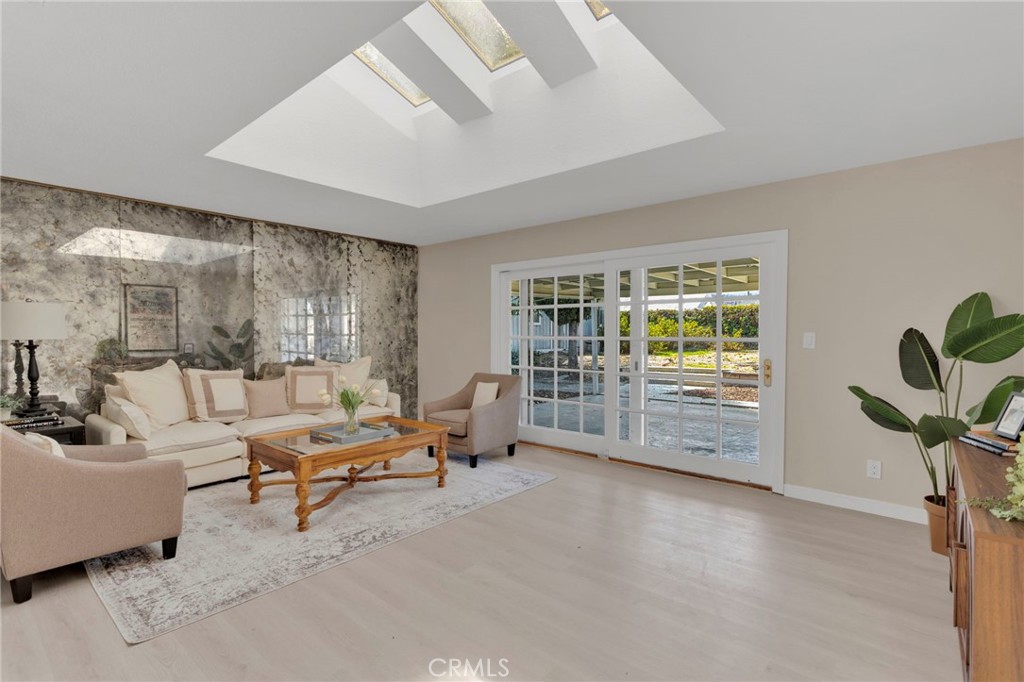 1534 Wallace Street Property Photo 16