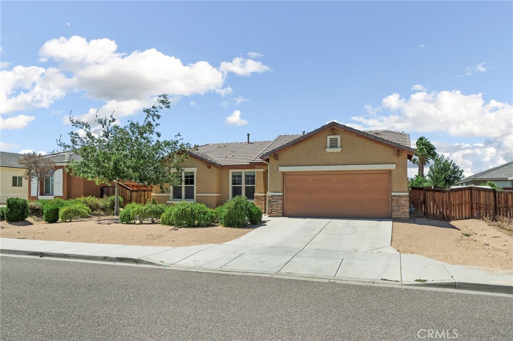 15586 Pilot Rock Property Photo 1