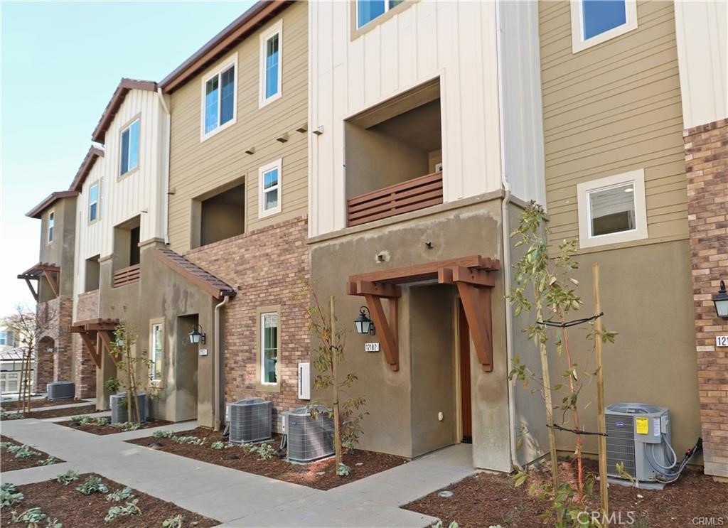 12182 Diamond Dust Property Photo 1