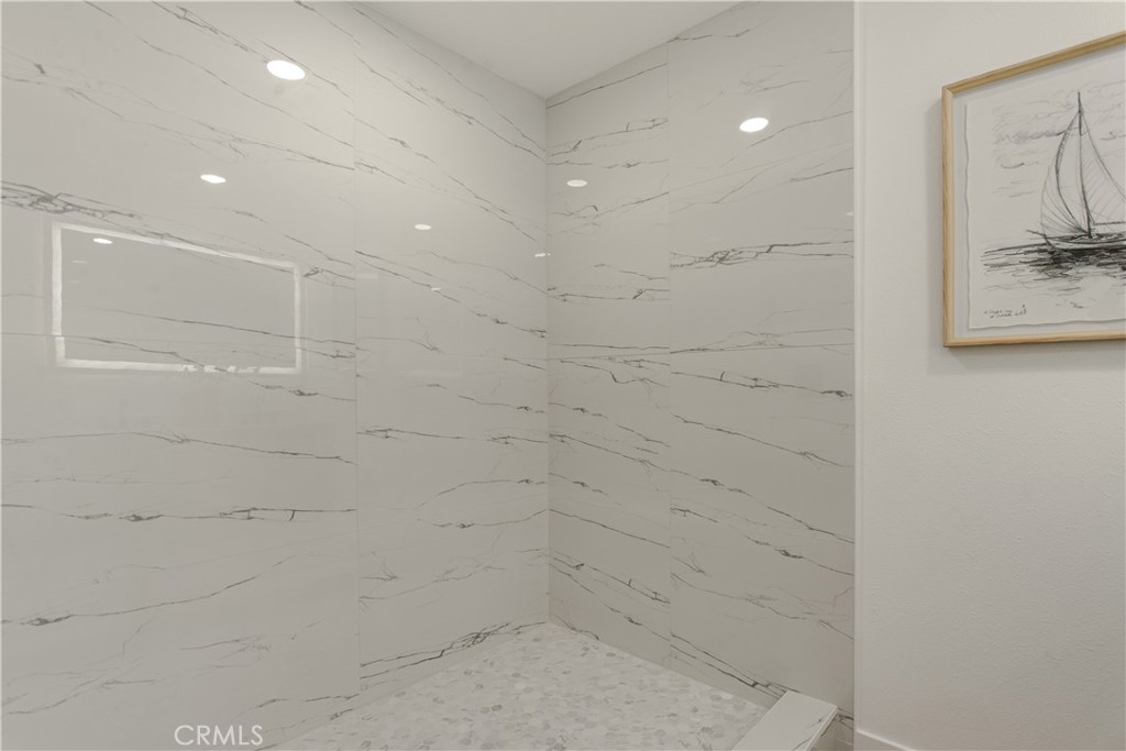 221 N Sunkist Property Photo 15