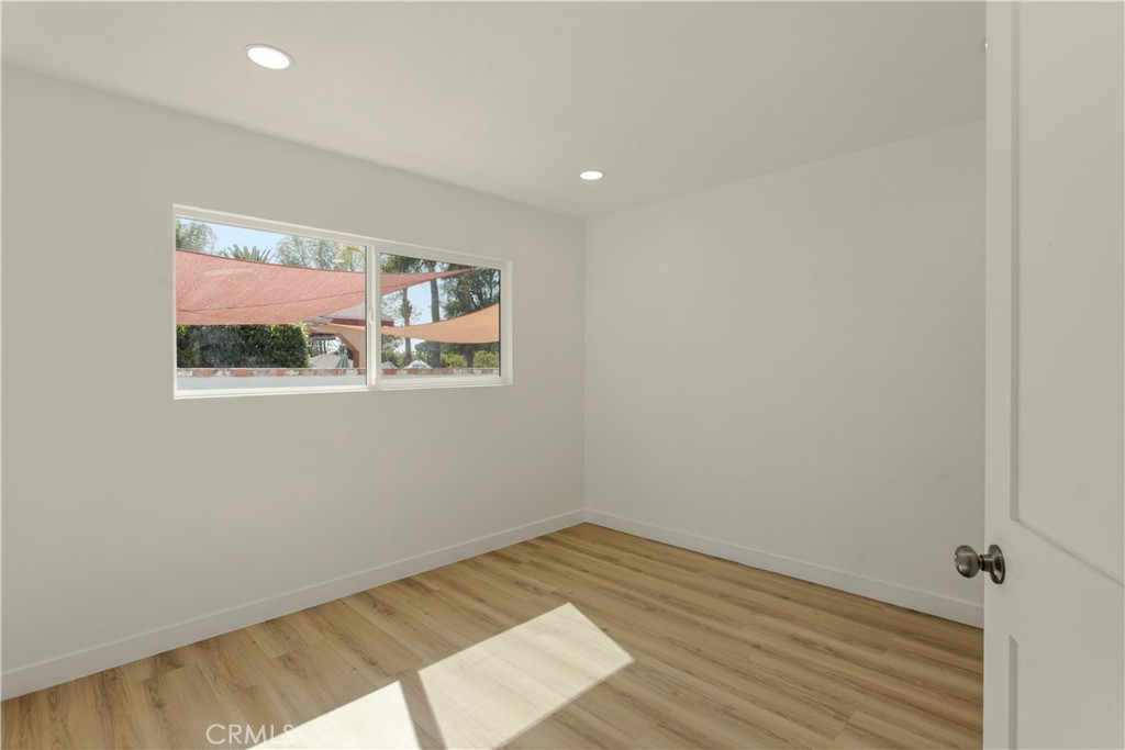 221 N Sunkist Property Photo 16