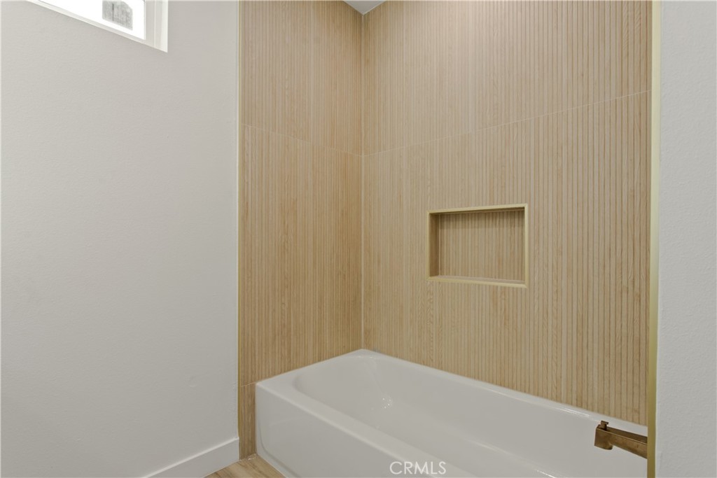 221 N Sunkist Property Photo 19