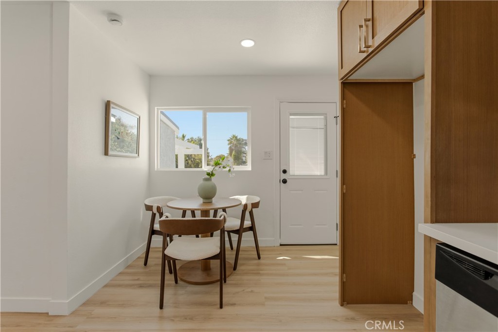 221 N Sunkist Property Photo 20