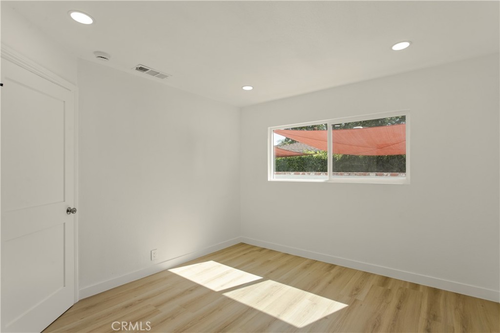 221 N Sunkist Property Photo 22