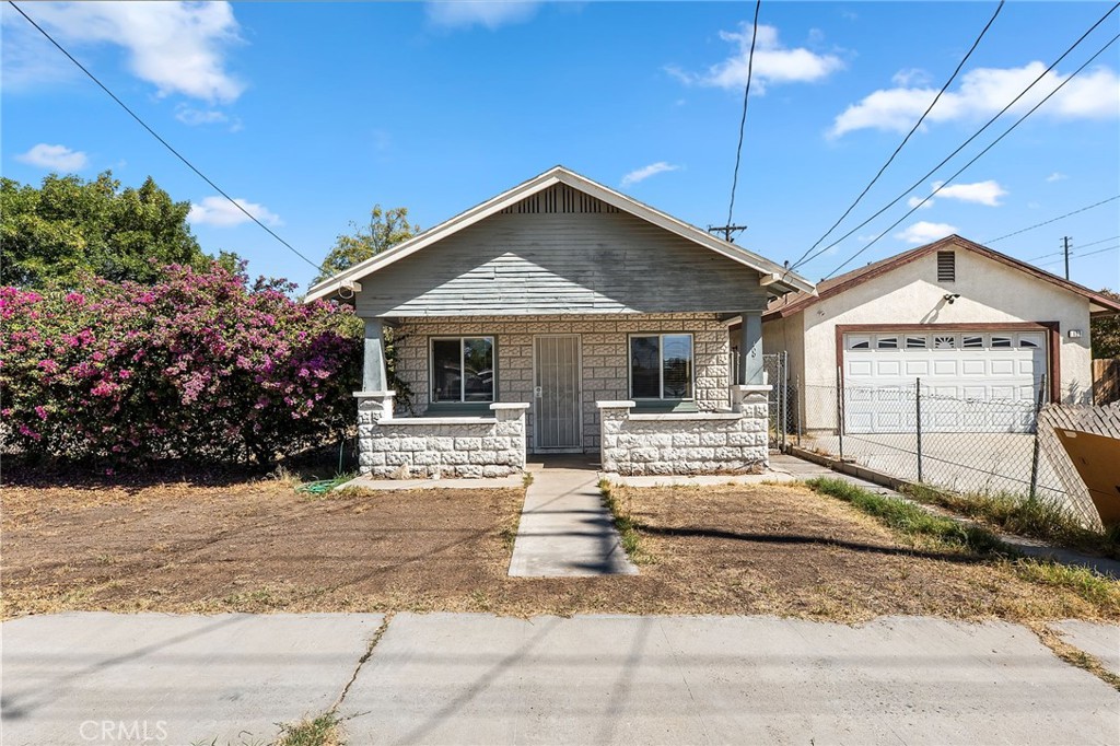 409 W L Property Photo 1