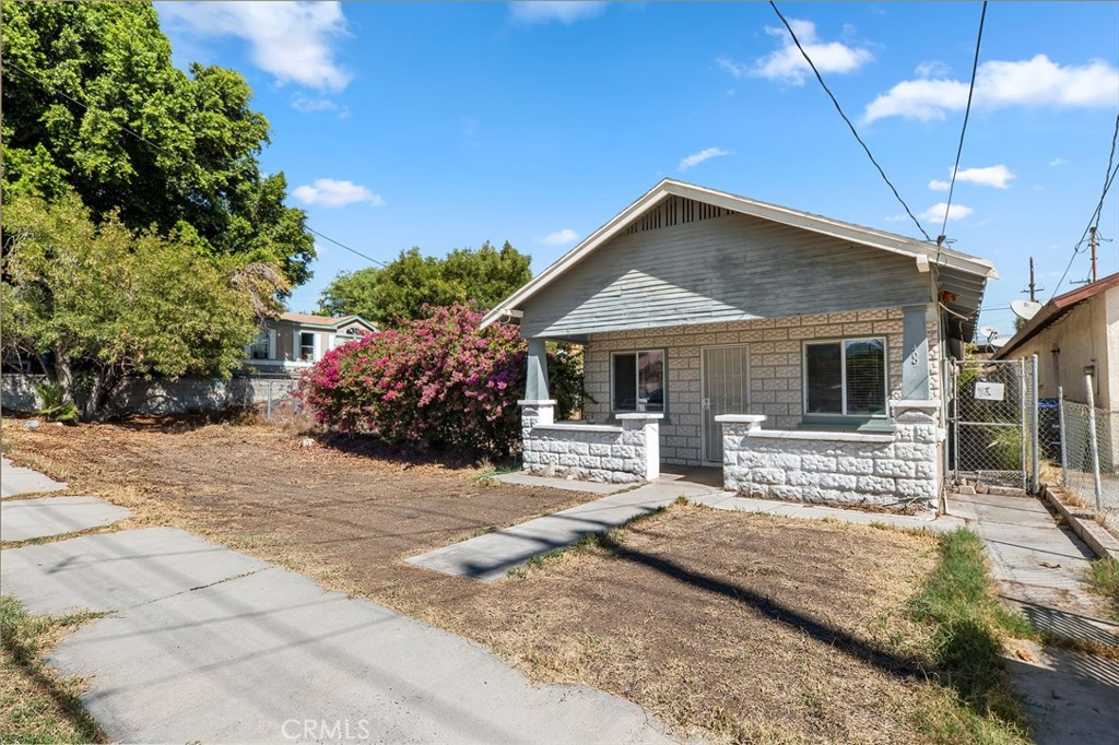 409 W L Property Photo 2