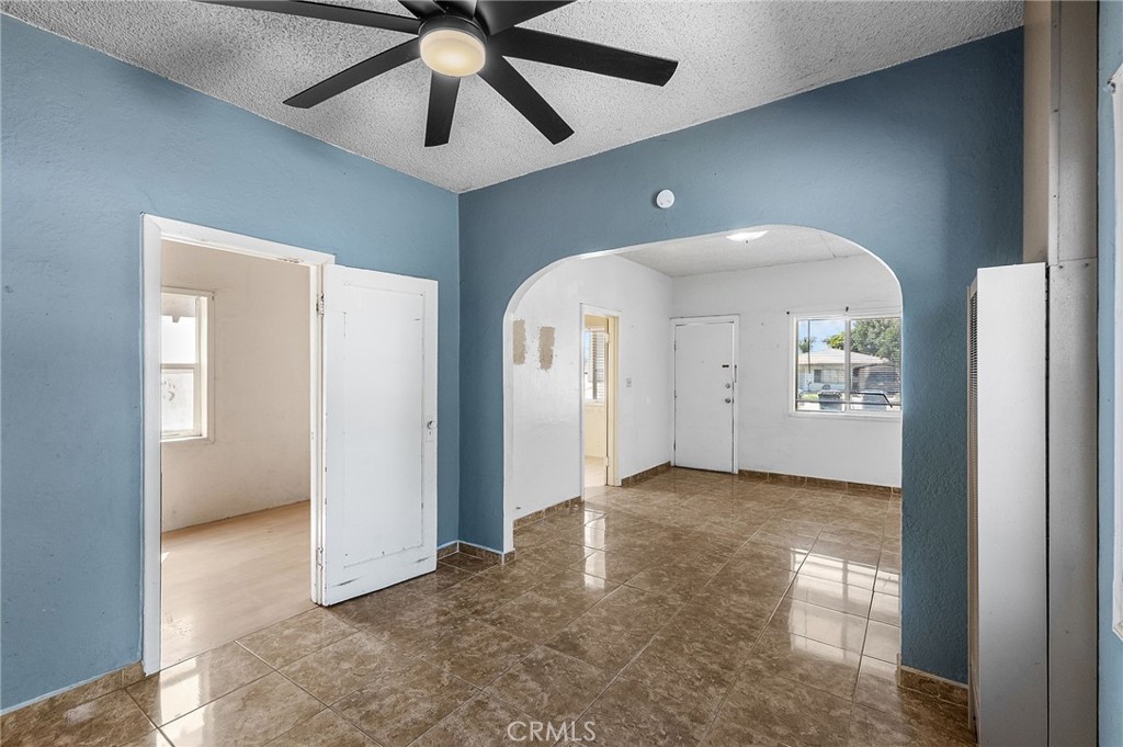 409 W L Property Photo 6